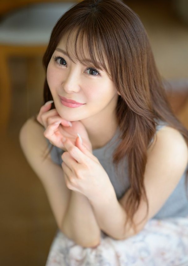 小澤菜穗(櫻木みなと)个人资料照片